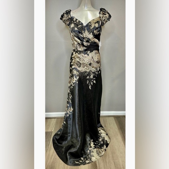Teri Jon by Rickie Freeman Floral Metallic Jacquard Off-the-Shoulder Gown US 14 - Picture 5 of 8